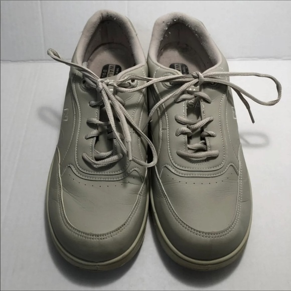 New Balance Shoes Women’s Size 12 B Walking DSL-2 Grayish Color Lace Up … - Picture 9 of 9